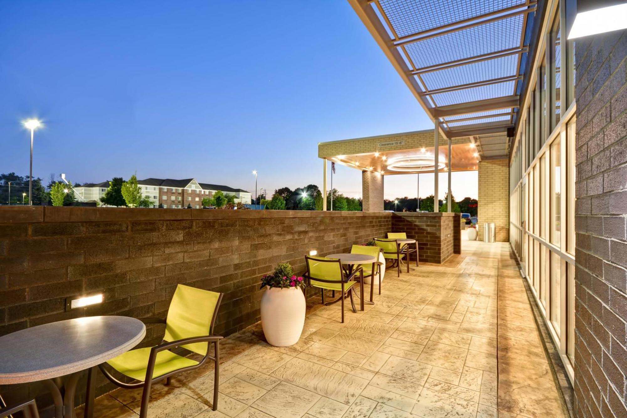 Springhill Suites By Marriott Cincinnati Blue Ash Buitenkant foto